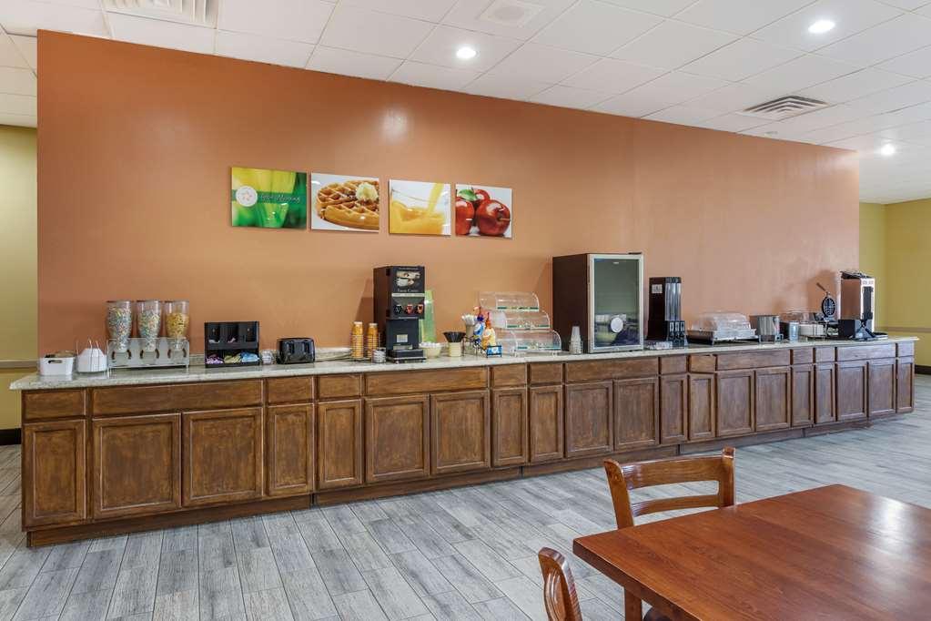 Suburban Studios Gainesville Étterem fotó